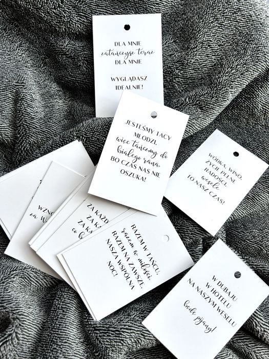 zawieszki na butelki okolicznościowe na sznureczku