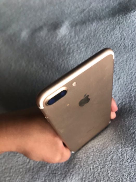 Iphone 7 plus zloty
