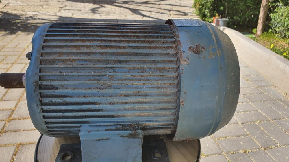 Motor Trifásico de Indução