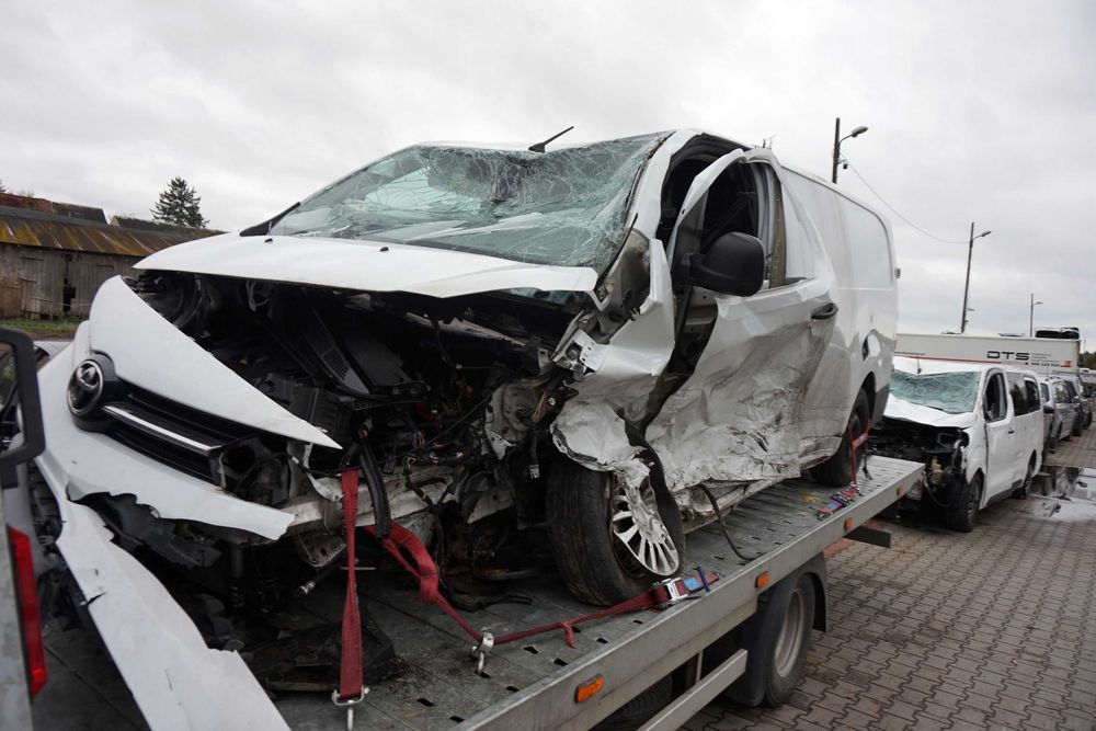 Toyota Proace 2.0 d4d powypadkowy