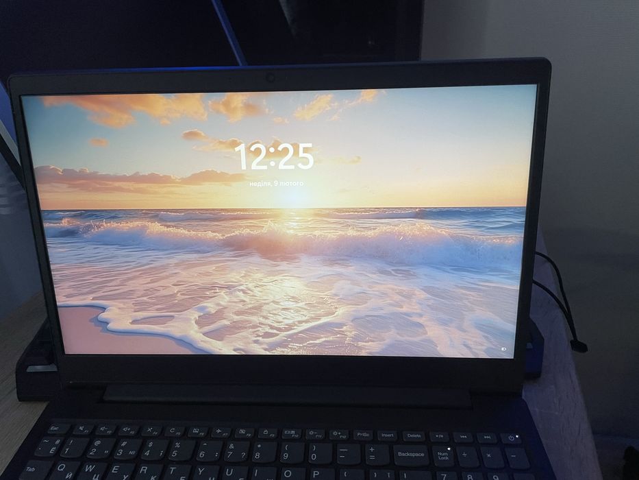Продам ноктбук б у