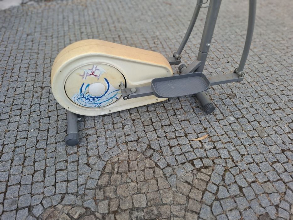 Elliptical Bicycle447291234725416964