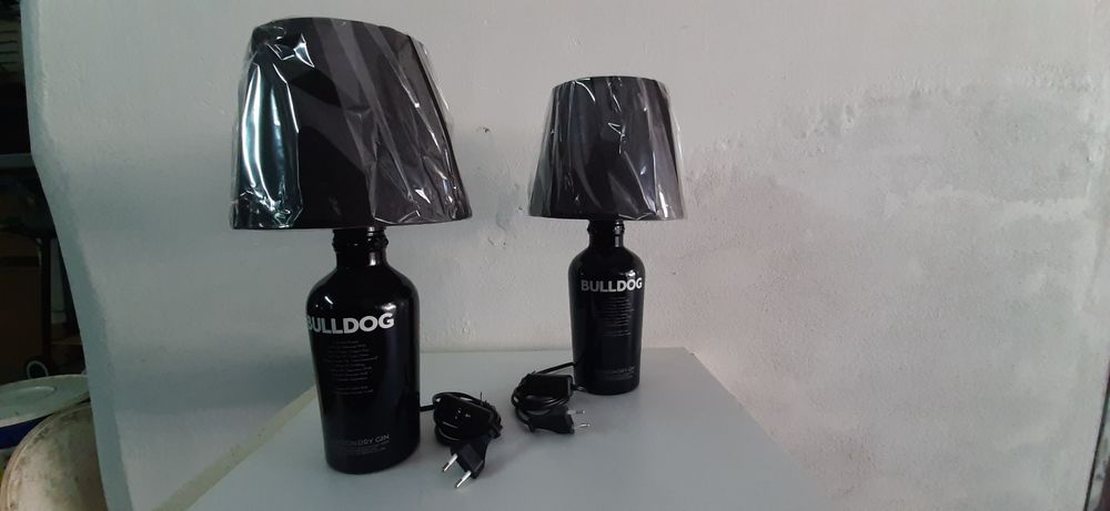 Candeeiro de garrafa de gim BULLDOG