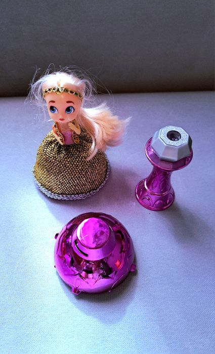 Laleczka w butelce Baśniowa Księżniczka Ruby fioletowa, stan bdb.