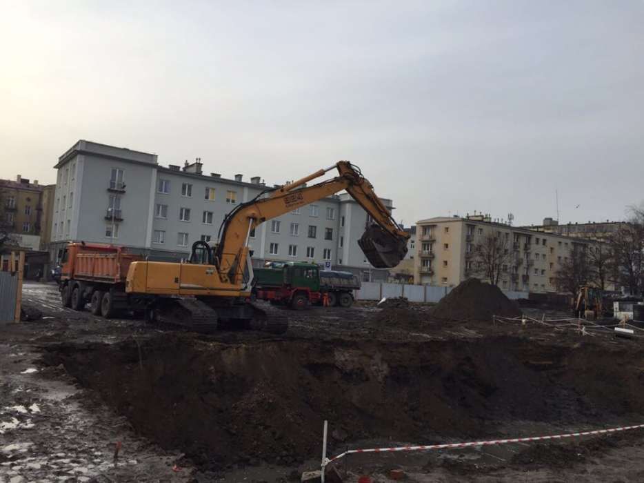 ODŚNIEŻANIE usł. koparką - koparko ładowarką.Transport materiałów syp