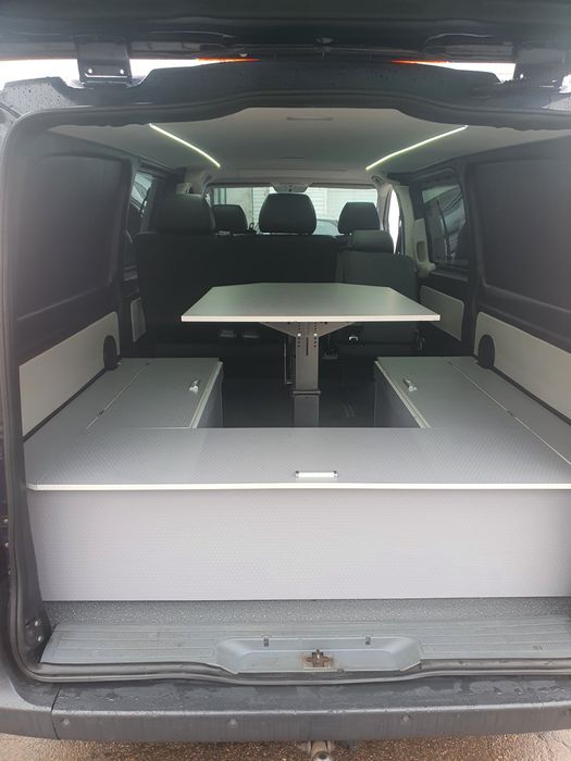 Меблі для мікроавтобусів