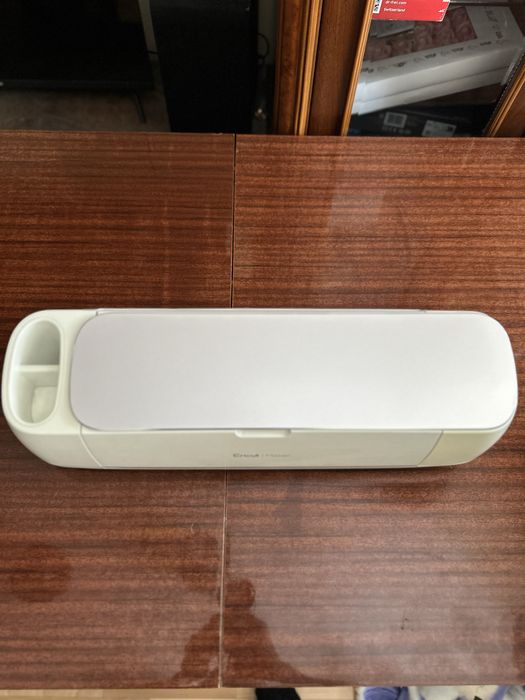 Плоттер Cricut Maker