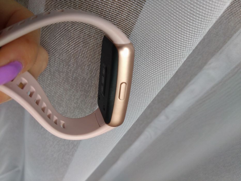 Huawei band 6 różowy