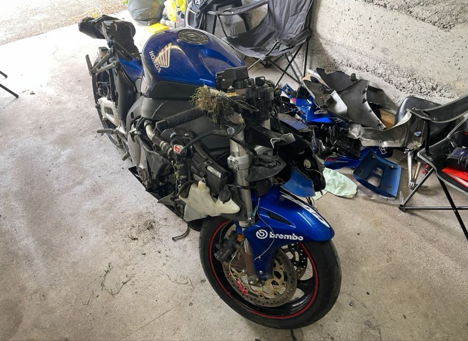 Розборка honda cbr1000 sc57