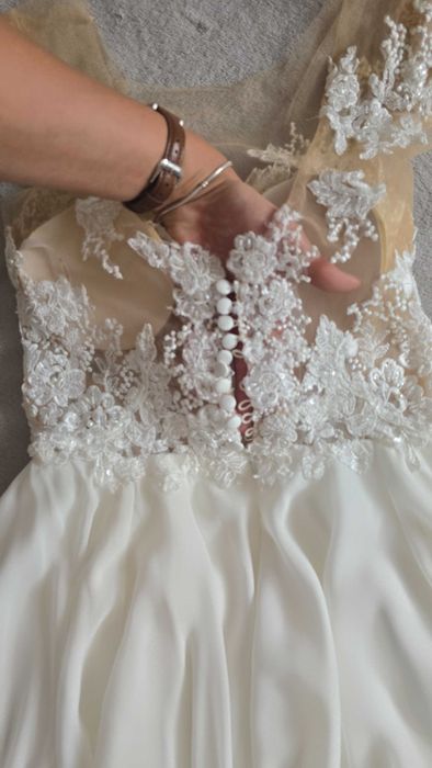 Piękna Suknia ślubna-muślin MillaNova