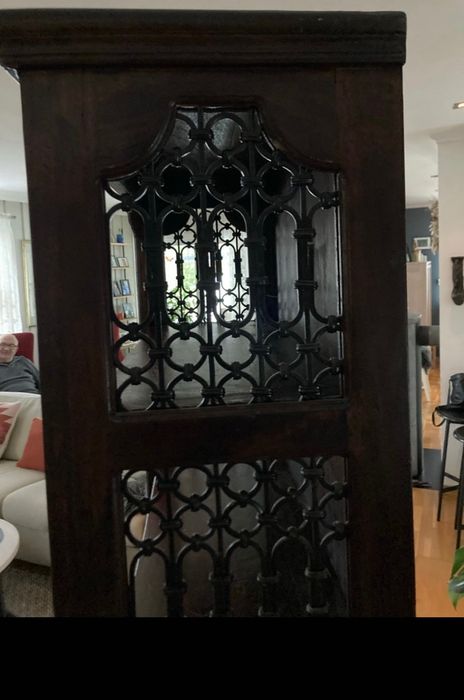 Piękny indyjski regał