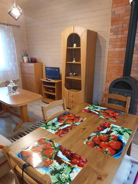 Noclegi, domek 4 lub 6 osobowy.