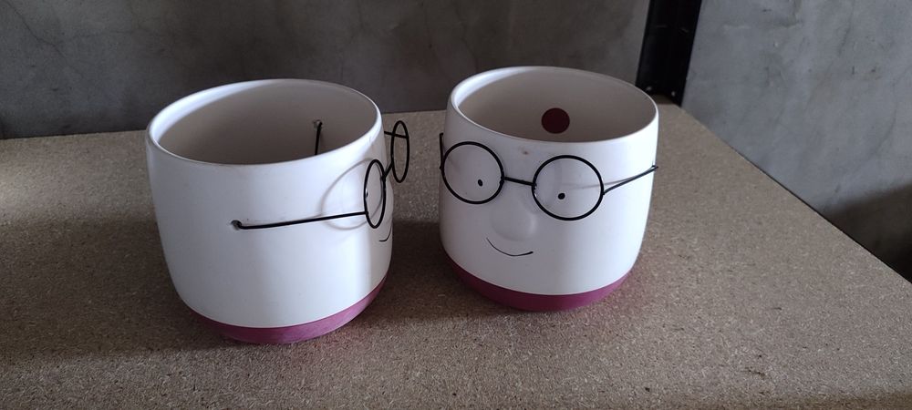 2 Vasos com Caras