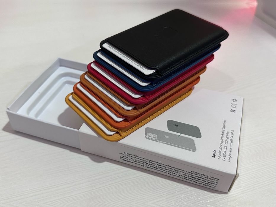 Pomarańczowy Mag Safe Wallet Portfel magnetyczny Wsówka  Apple Iphone
