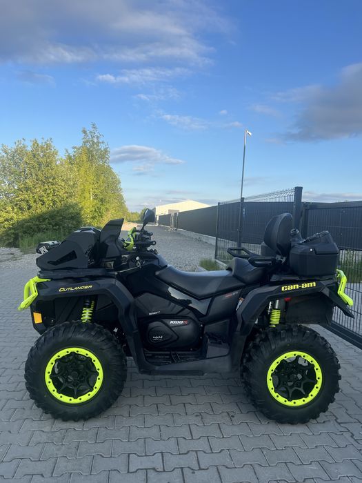 Квадроцмкл BRP outlander 1000 XTP