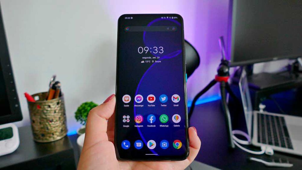 Asus ZenFone 8 Flip 6.7", Telemóvel Android 13 (8 GB RAM, 256 GB ROM)