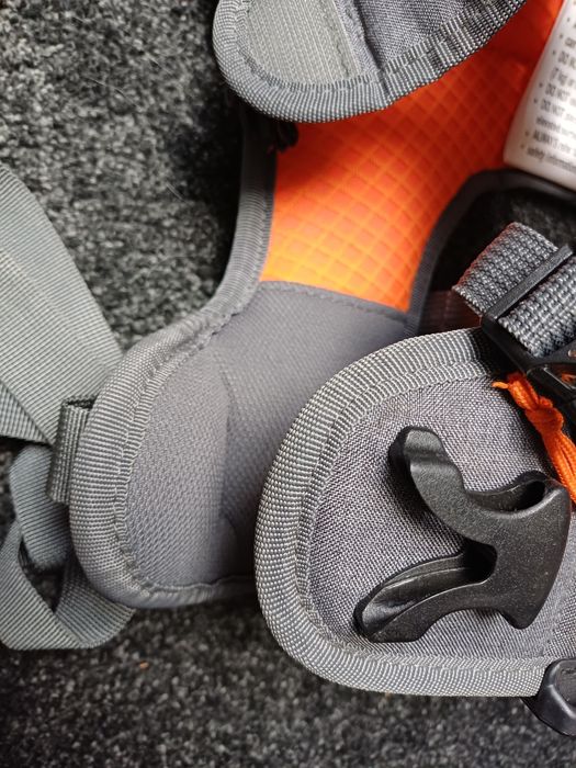 Minimeis g4 idealne nosidło nosidełko