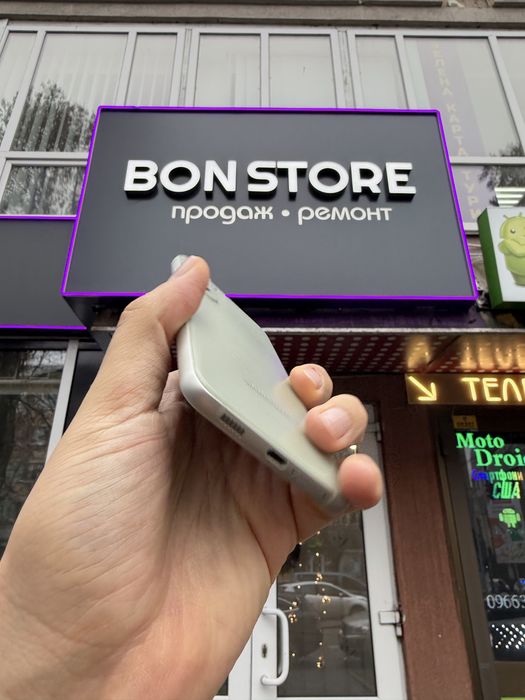 Samsung s21 fe 128gb.