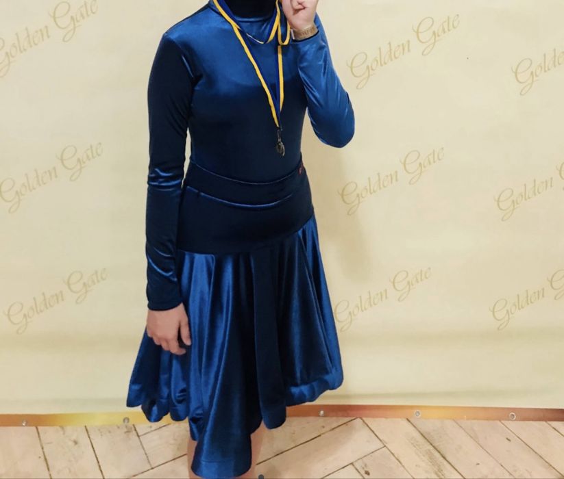 Бальна сукня. Ювінали