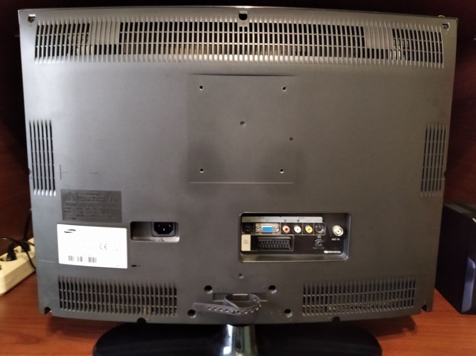 Телевізор Samsung LE20S81B