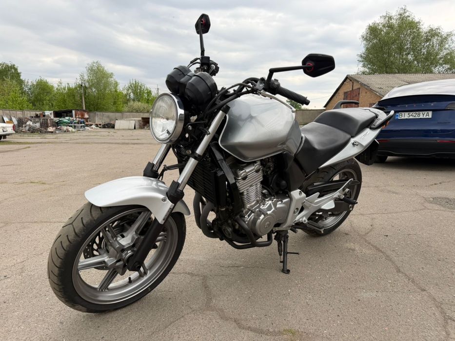 Продам мотоцикл HONDA CBF500