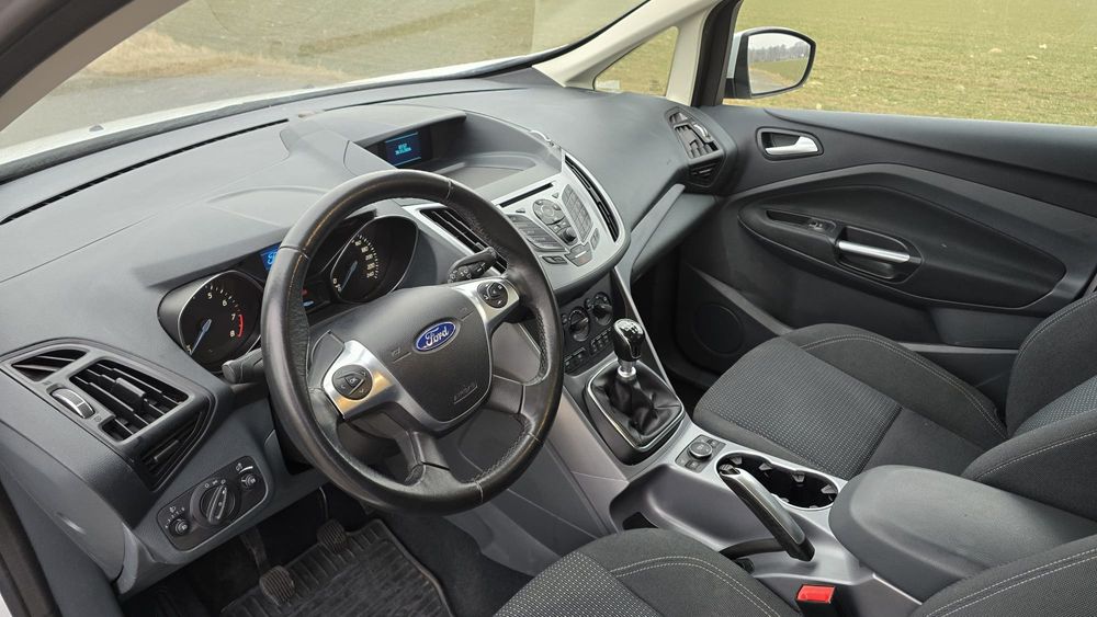 Ford Grand C-Max Niski Przebieg
