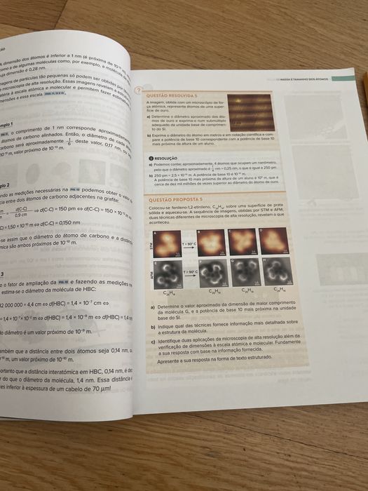 Manual e caderno de exercicios de Quimica 10° ano