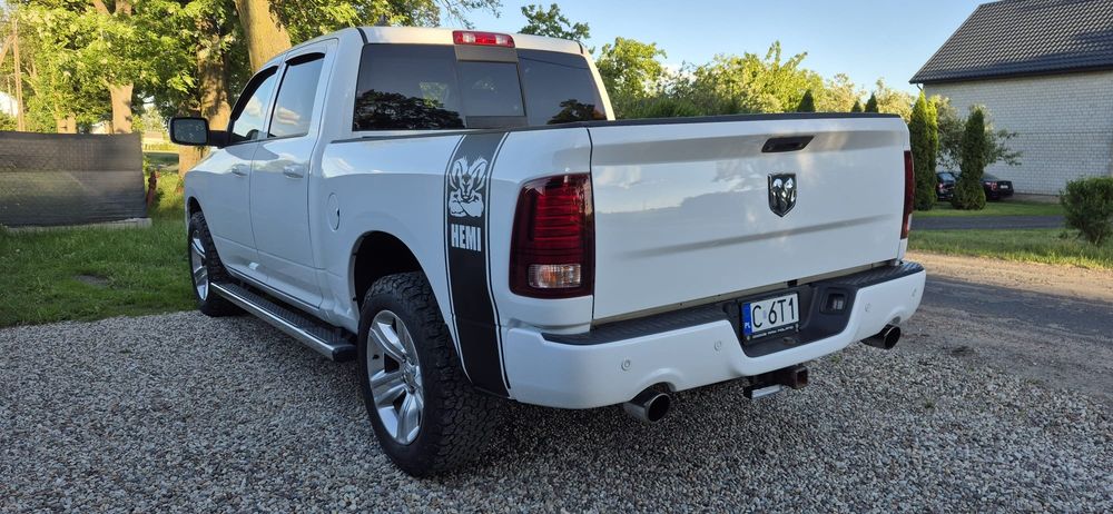 Dodge Ram Sport 5.7