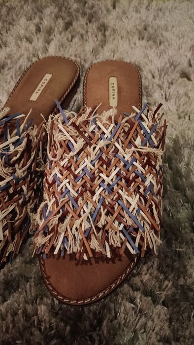 Chinelos Corina como novos