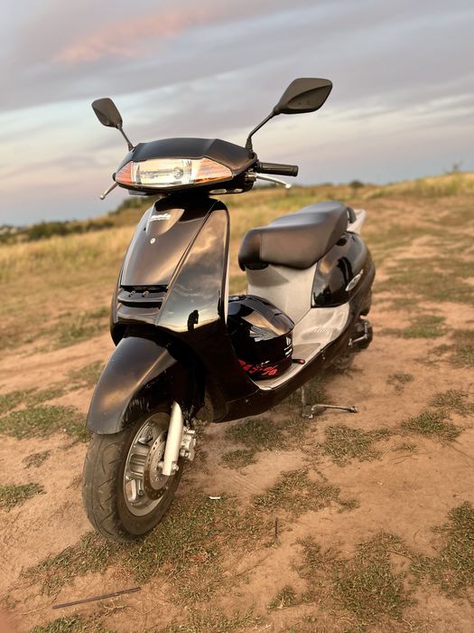 Продам Хонда LEAD100