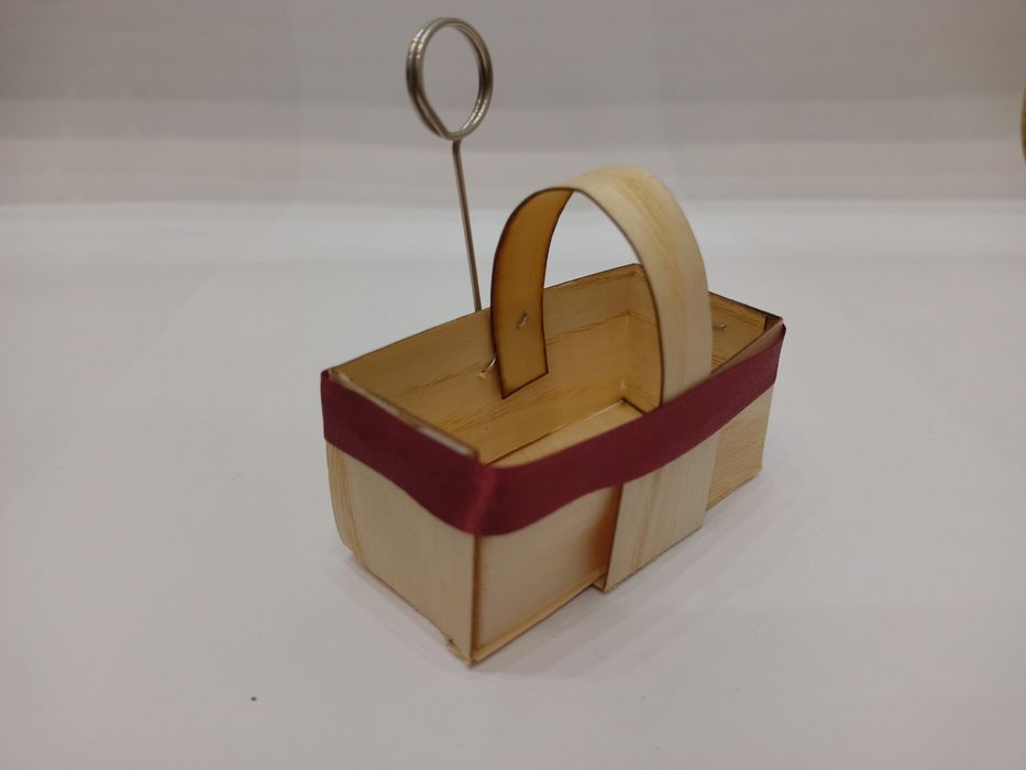 Drewniane podstawki pod winietki w stylu rustykalnym – ślub, chrzciny