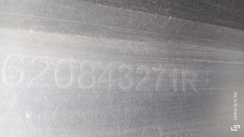 Spoiler avental de parachoques Renault Megane e-tech 2022