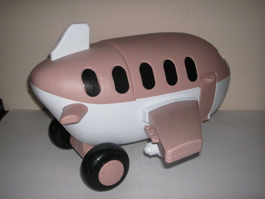 Avião com Acessórios