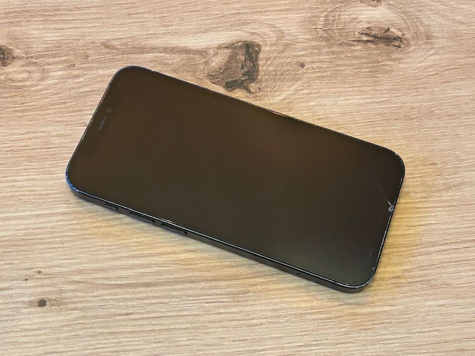 iPhone 12 Mini uszkodzony
