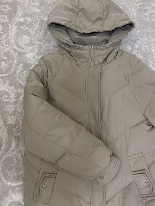 Жіноча куртка-пуховик