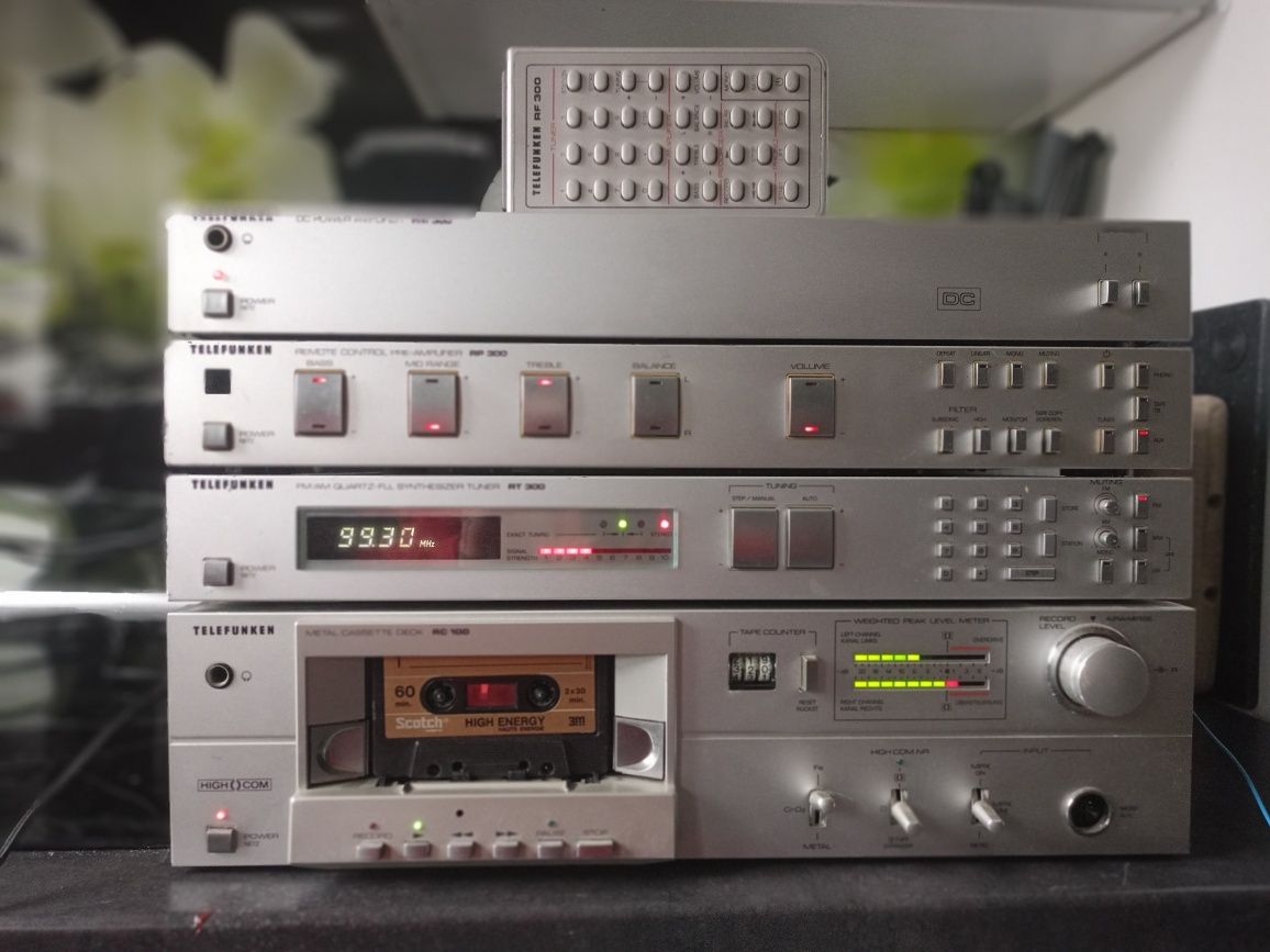Telefunken RM 300,RP 300,RT 300,RC 100 plus pilot RF 300 Stara ...