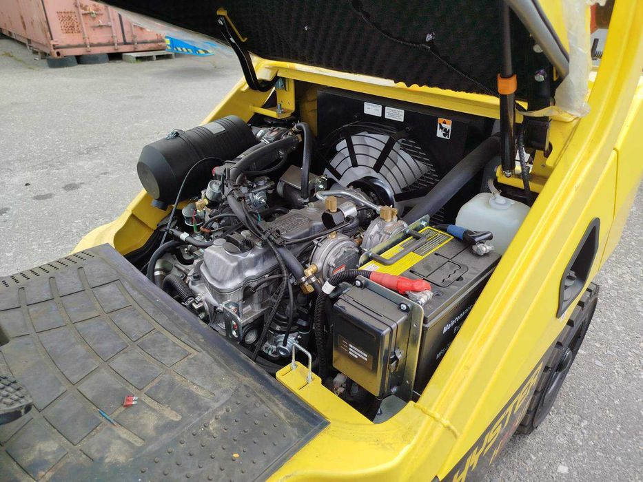 Газо-бензиновий вилковий навантажувач Hyster H2.5UT, 2023 рік  Новий  В наявності