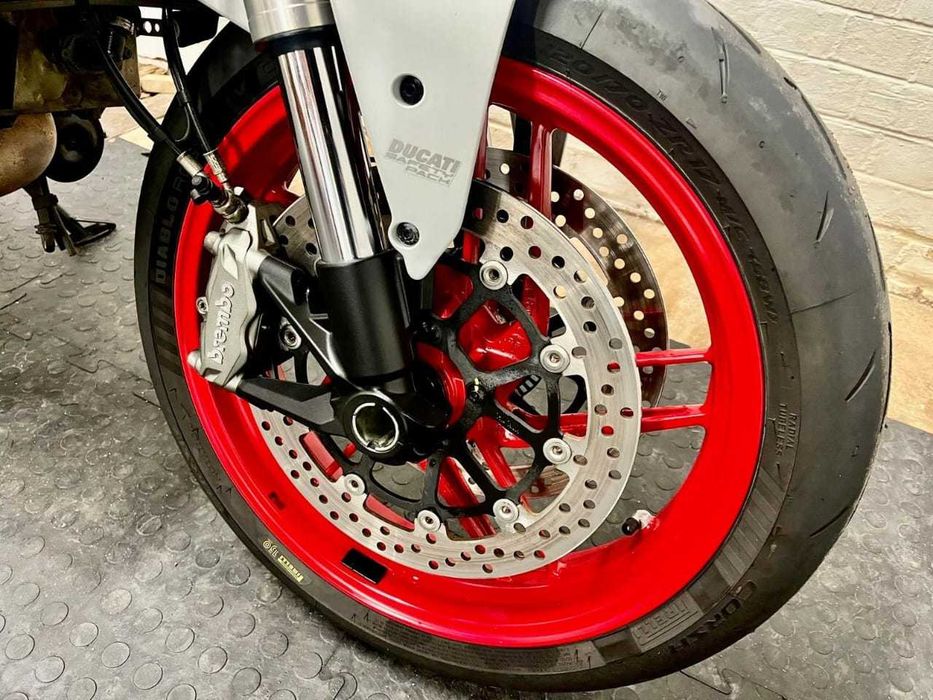 DUCATI 2016 Monster 821