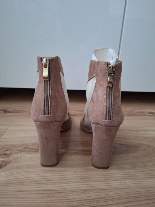 Botki na słupku rozmiar 40