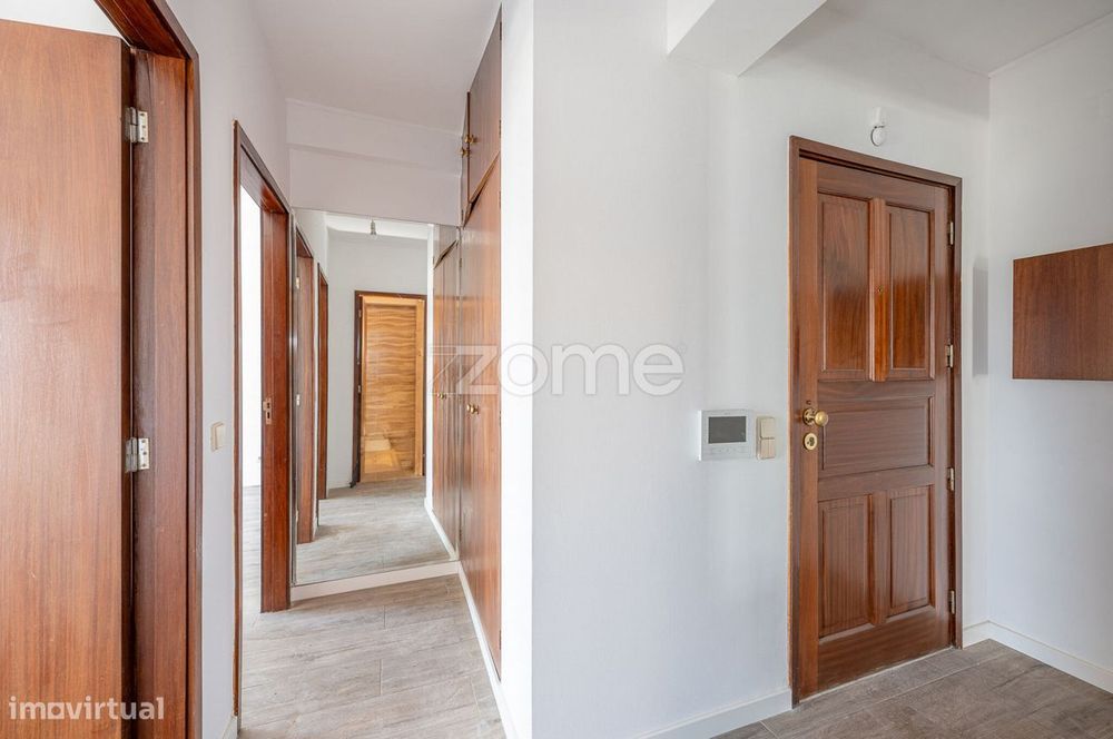 Apartamento T3 Recuado com Terraço em Águas Santas na Maia