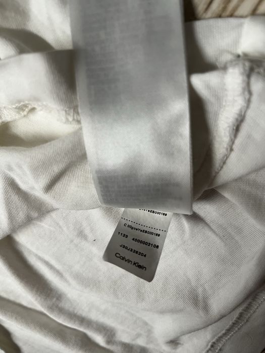 T-shirt Calvin Klein rozmiar M