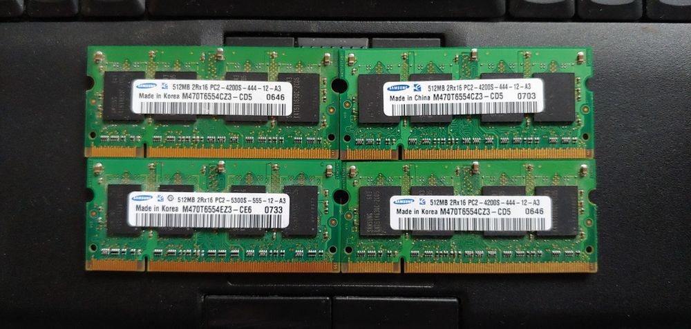 Оперативна пам'ять в ноутбук (so-dimm DDR2)