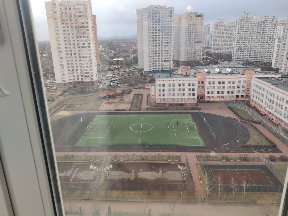 Здам 1.кімнатну квартиру Б.Гмирі 4