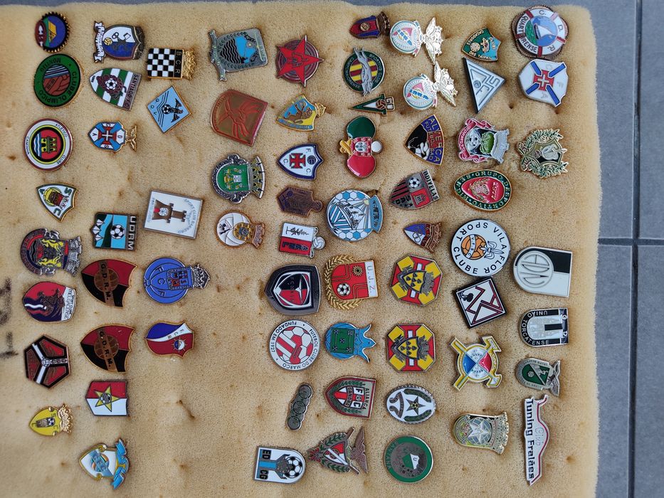 Pins/ emblemas clubes futebol portugueses