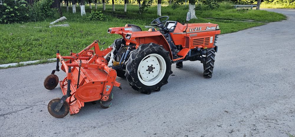 Kubota L1 215 мінітрактор Трактор Японський