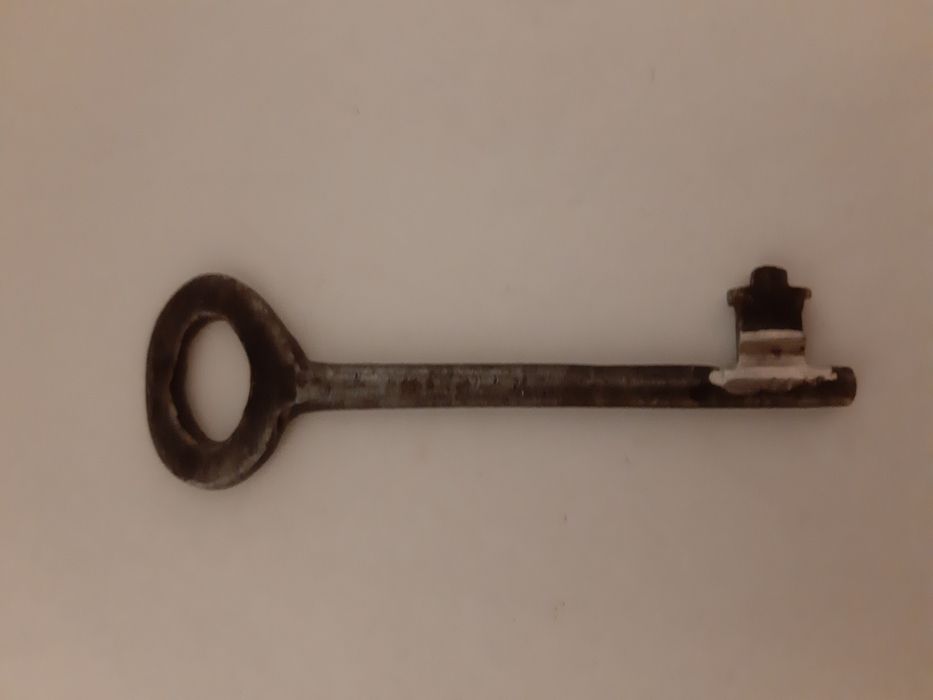 Продам Ключ для Дверей