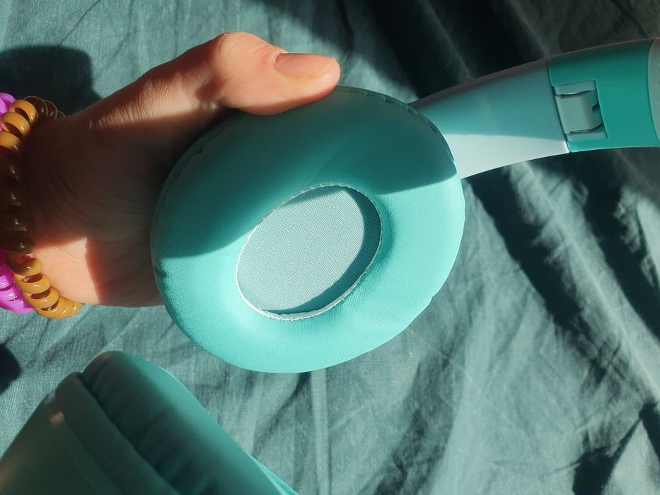 Бездротові навушники