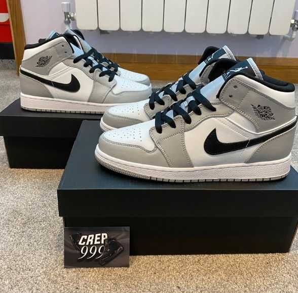 Jordan Air Jordan 1 Mid "Light Smoke Grey" R.39