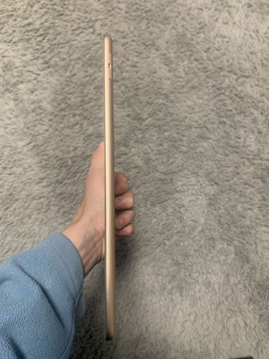 Айпад 8 128 идеальний стан