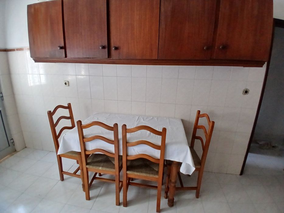 Quarto para arrendar